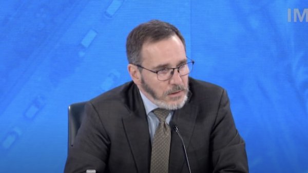永旺配资 中信证券首席经济学家明明：在兼顾内外政策环境的前提下 降准、降息或适时落地