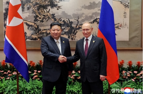 科元网 金正恩会晤普京后专座反复擦拭，外媒猜测，朝鲜是为了“清除DNA”防泄密